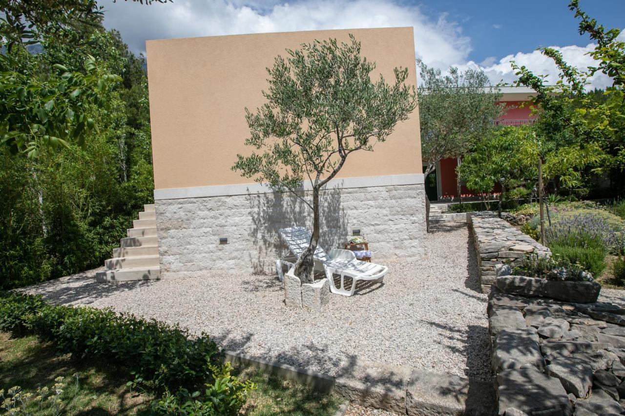 Apartment Vila Volicija Makarska Exterior photo