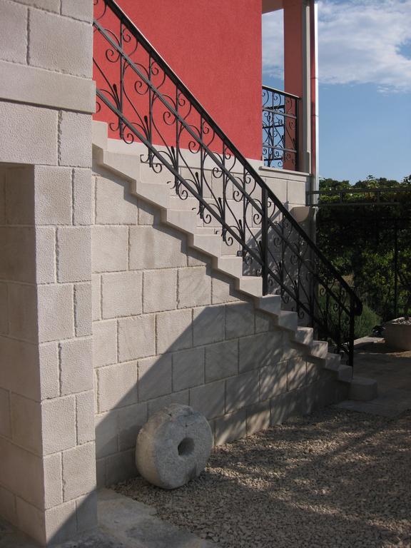 Apartment Vila Volicija Makarska Exterior photo